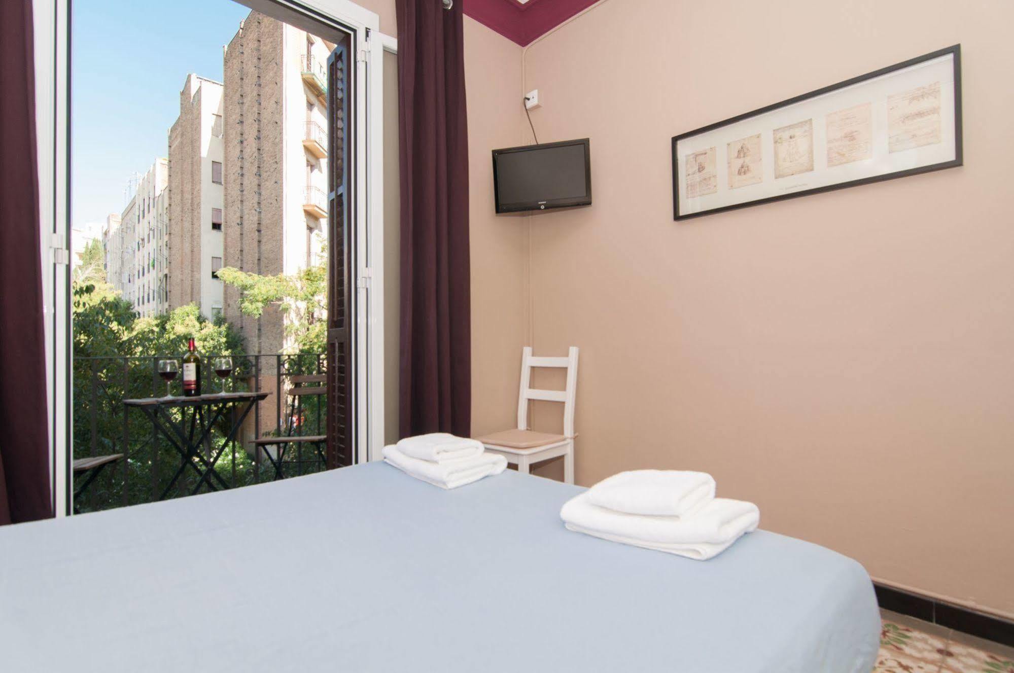 Bbarcelona Sagrada Familia Garden Apartment Exterior foto